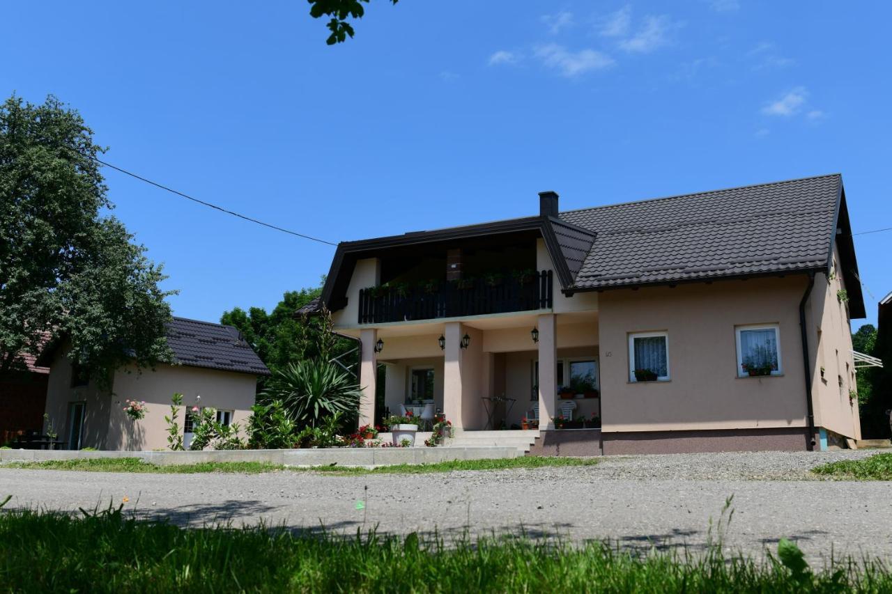 Apartments Green Linden Раковица Екстер'єр фото