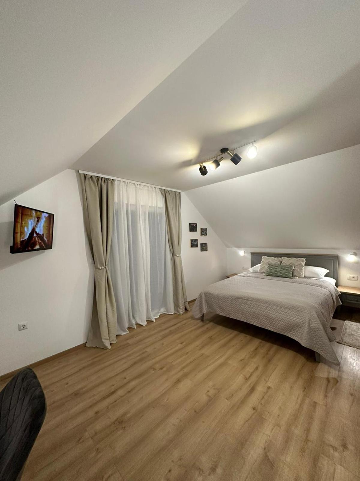 Apartments Green Linden Раковица Екстер'єр фото