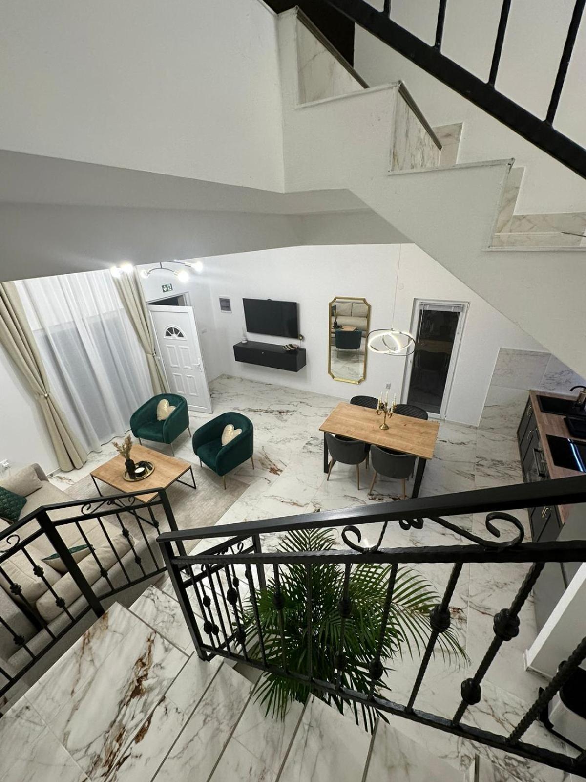 Apartments Green Linden Раковица Екстер'єр фото