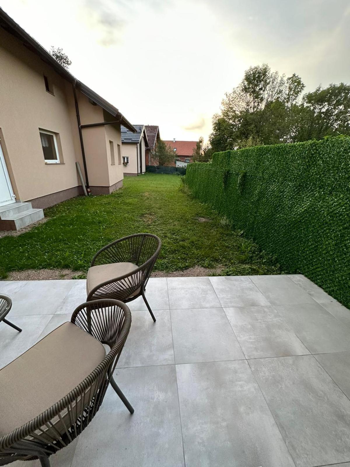 Apartments Green Linden Раковица Екстер'єр фото
